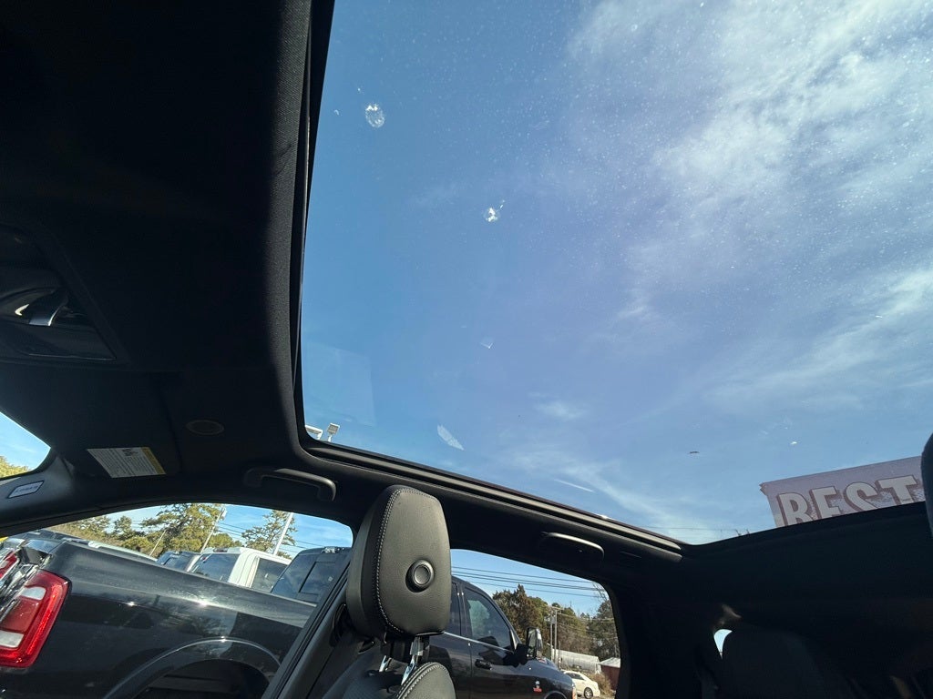 2024 Land Rover Discovery Sport SE