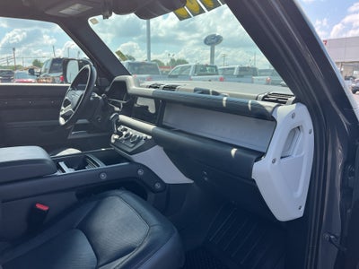 2023 Land Rover Defender 110 X-Dynamic SE