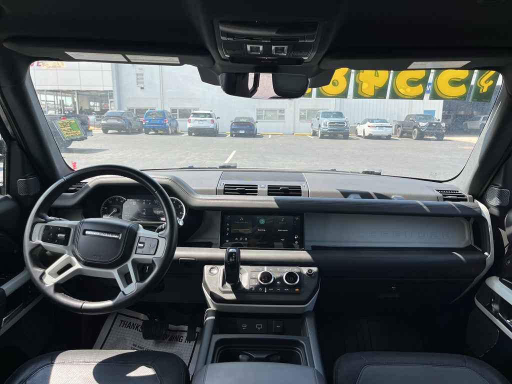 2023 Land Rover Defender 110 X-Dynamic SE