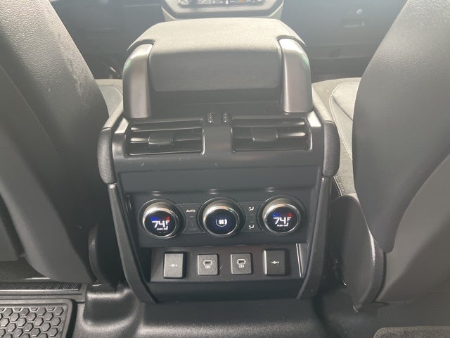 2021 Land Rover Defender 110 SE