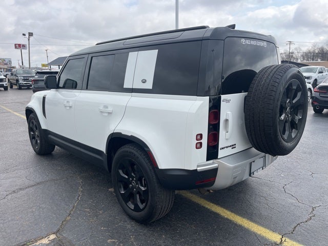2021 Land Rover Defender 110 SE