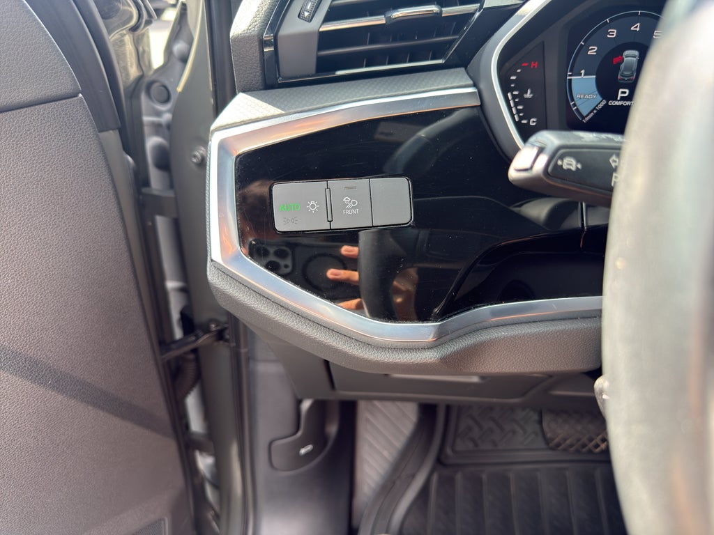 2023 Audi Q3 S line Premium