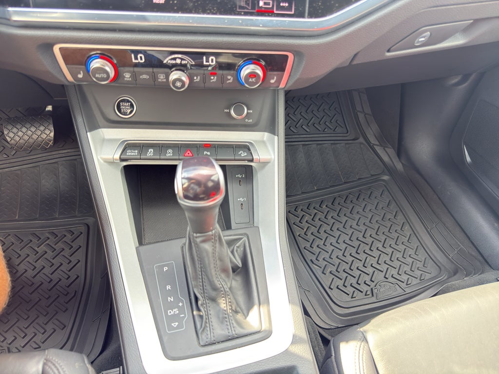 2023 Audi Q3 S line Premium