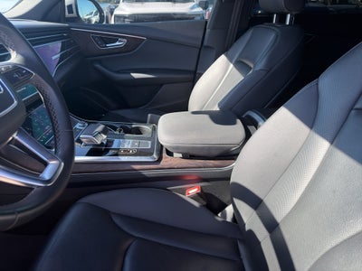 2022 Audi Q8 Premium Plus