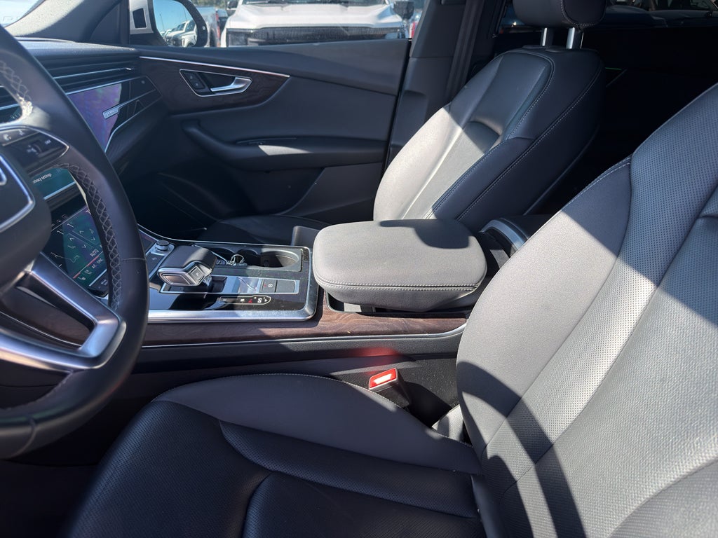 2022 Audi Q8 Premium Plus