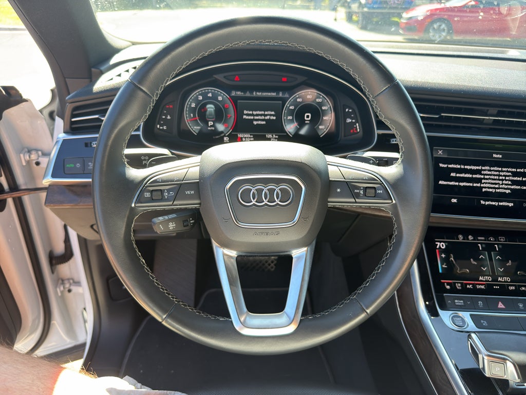 2022 Audi Q8 Premium Plus