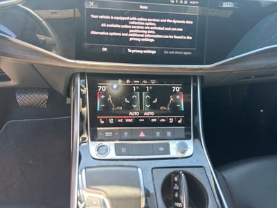 2022 Audi Q8 Premium Plus
