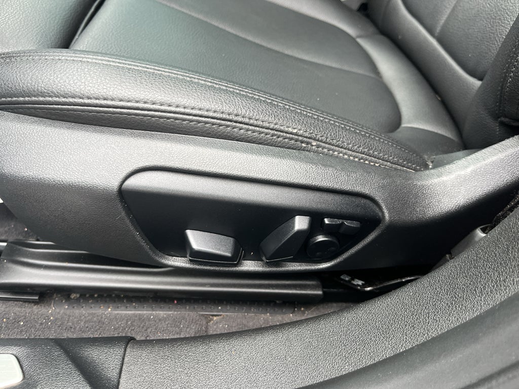2022 BMW 2 series 228i