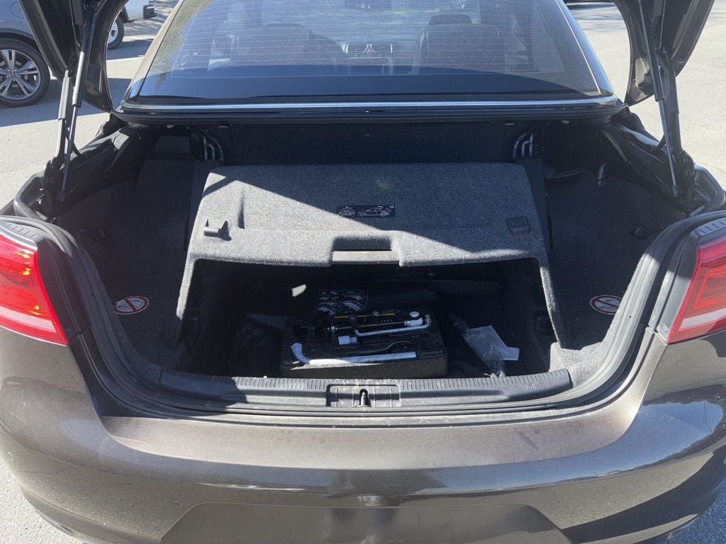 2012 Volkswagen Eos Lux