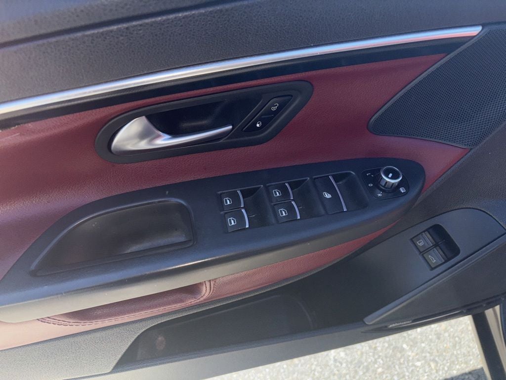 2012 Volkswagen Eos Lux